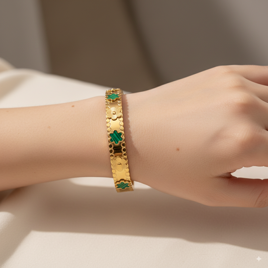 Green Multicolor Flower Charm Stainless Steel Bangle for Women PVD Gold Plated Anti-Tarnish Cuff Bracelet Cute Dainty Wrist Accessory for Everyday Wear 316L Steel 18K Gold Plated Hypoallergenic Adjustable