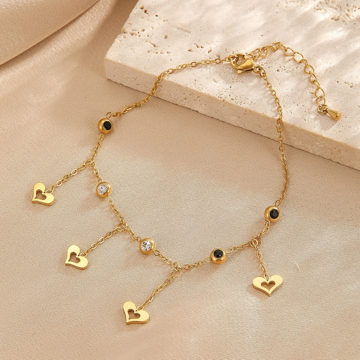 Gold Stainless Steel Anklet for Women Adjustable Non-Tarnish Heart Charm Ankle Bracelet Elegant Jewelry Gift for Anniversary Party or Daily Use